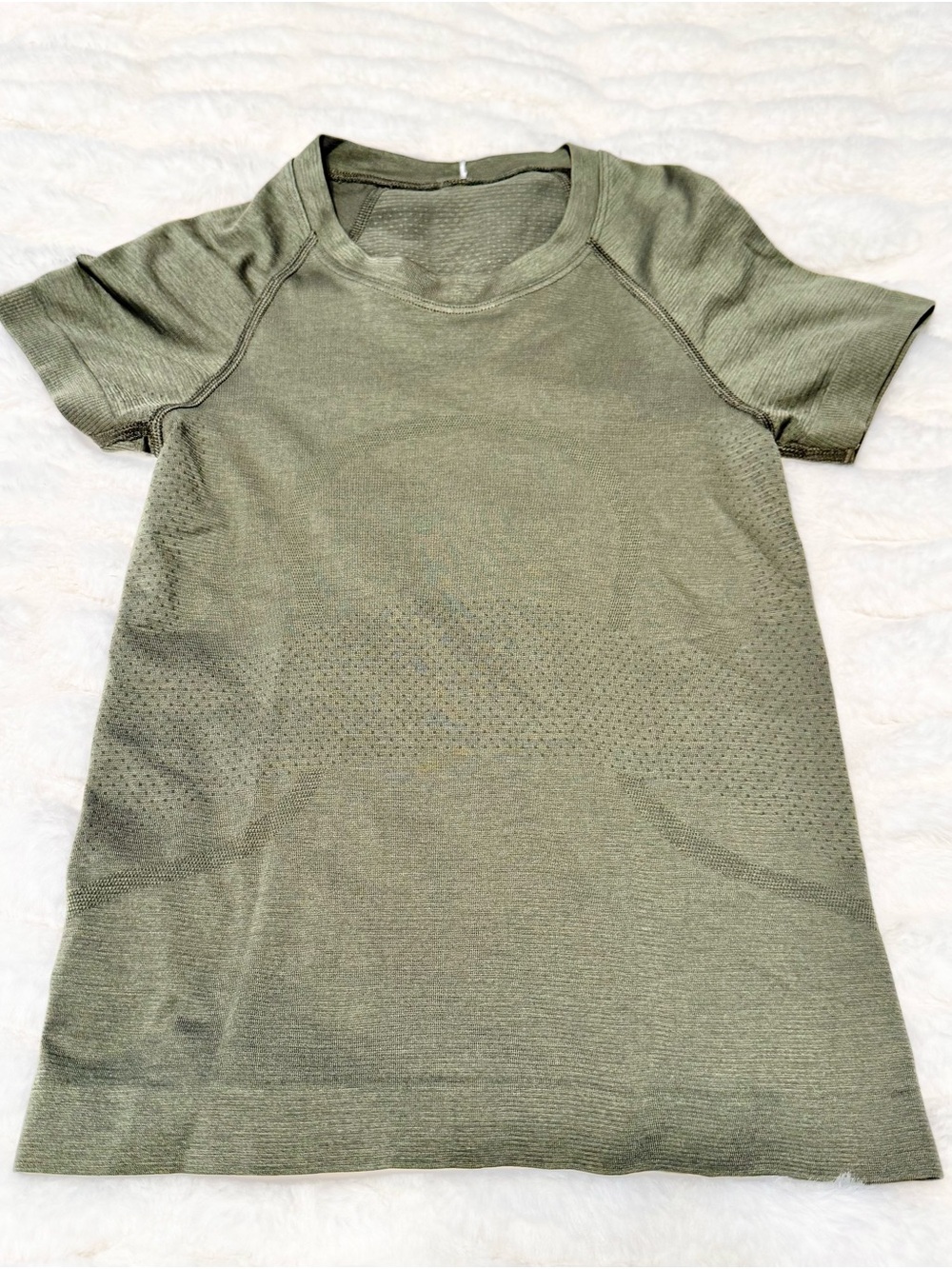 Lululemon Swiftly Tech Short-Sleeve Shirt 2.0 Waist Length